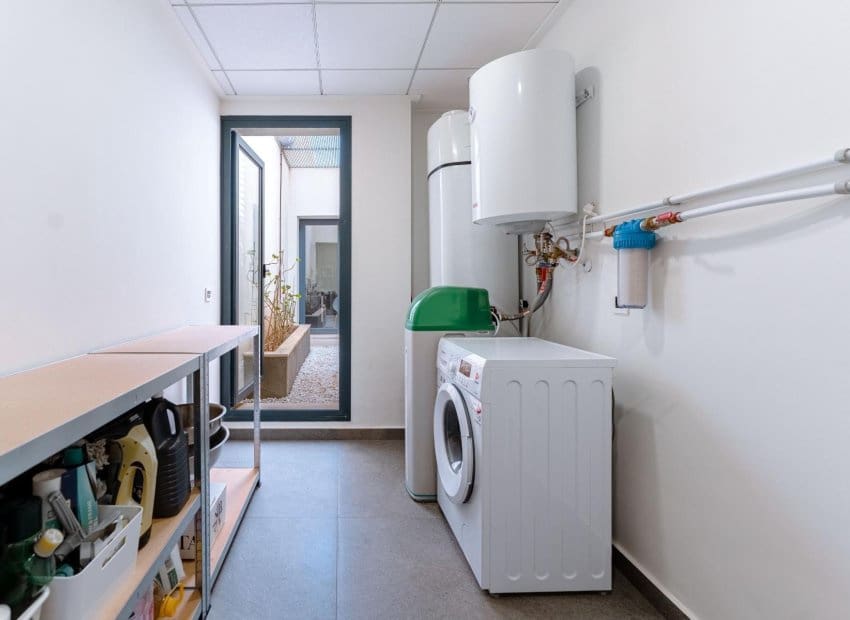 5 soveværelse Villa til salg i San Miguel de Salinas med swimmingpool - € 780.000 (Ref: 9417625)