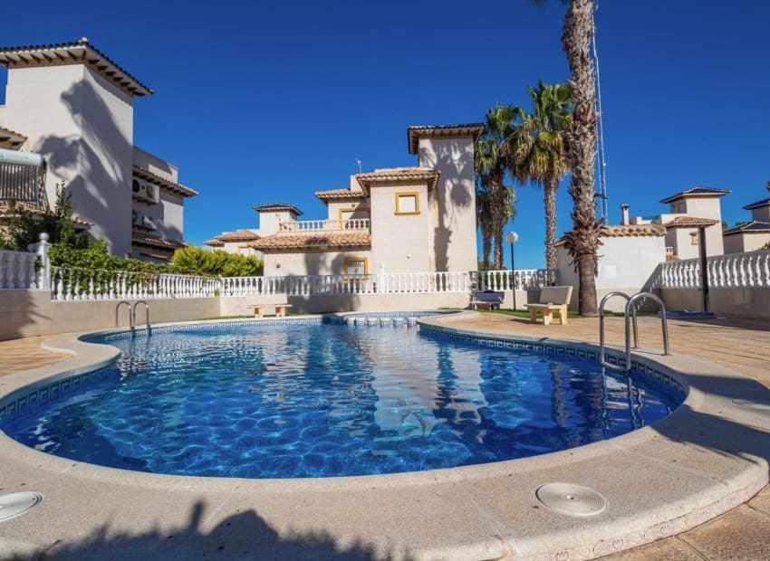 2 sypialnia Dom blizniak na sprzedaż w La Regia z basenem - 230 000 € (Ref: 9417626)