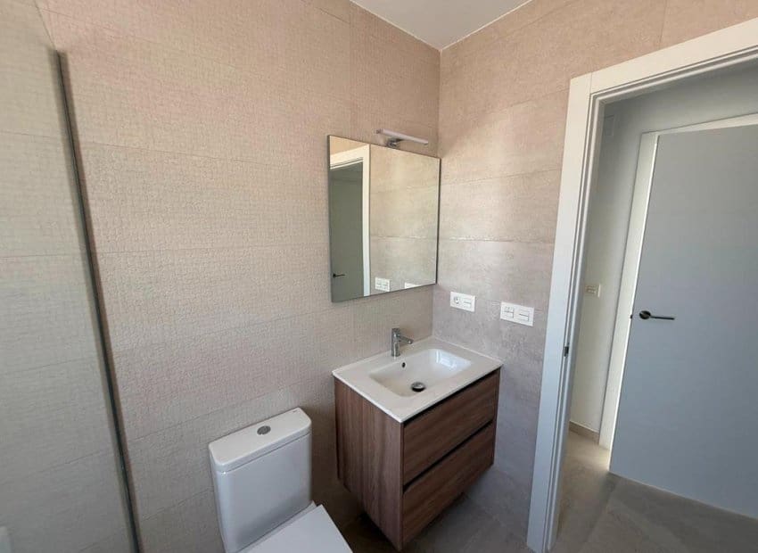 3 bedroom Villa for sale in Pinoso with pool - € 356,000 (Ref: 9417630)