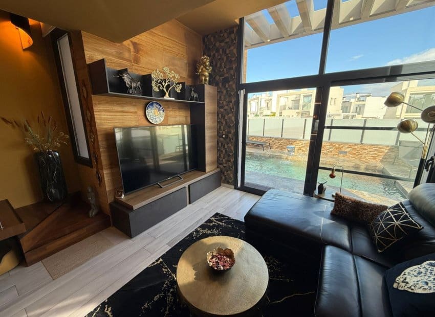 3 chambre Villa/Maison à vendre à Orihuela Costa avec piscine - 575 000 € (Ref: 9417631)