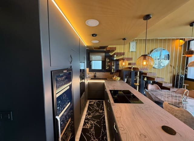 3 Zimmer Villa zu verkaufen in Lomas de Cabo Roig - Los Dolses, Orihuela mit Pool - 575.000 € (Ref: 9417631)