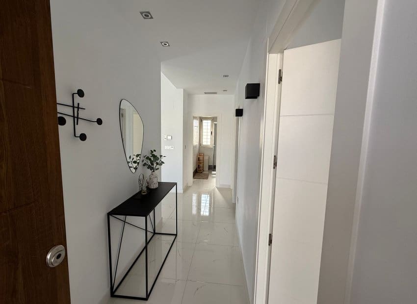 3 bedroom Villa for sale in Orihuela Costa with pool - € 489,000 (Ref: 9417632)