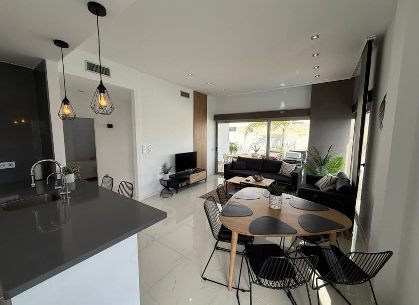 3 bedroom Villa for sale in Orihuela Costa with pool - € 489,000 (Ref: 9417632)