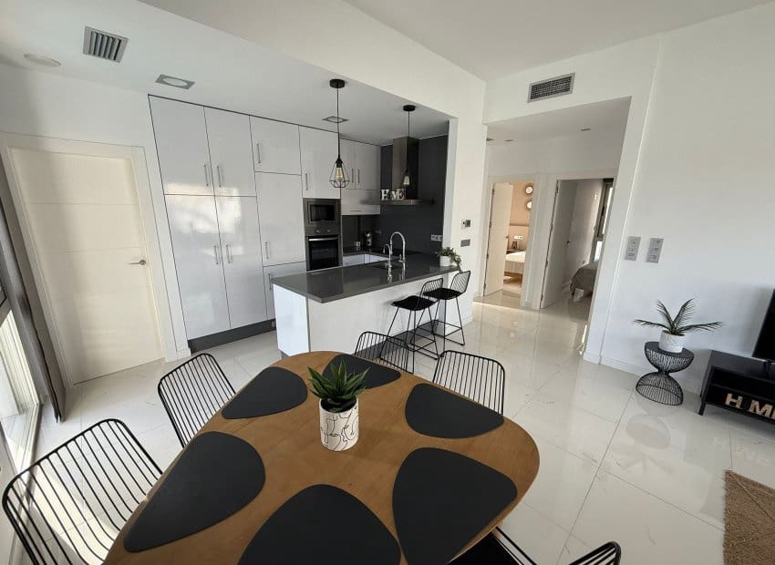 3 bedroom Villa for sale in Orihuela Costa with pool - € 489,000 (Ref: 9417632)