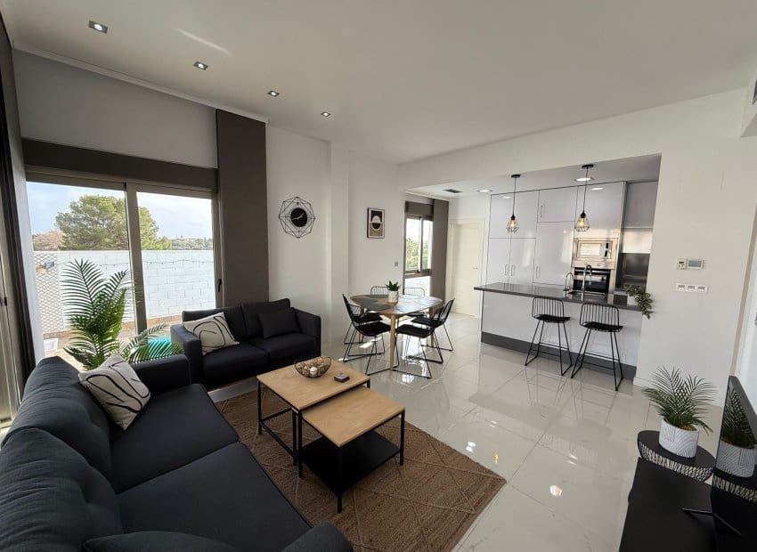 3 bedroom Villa for sale in Orihuela Costa with pool - € 489,000 (Ref: 9417632)