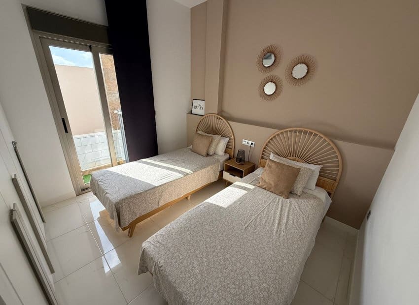 3 bedroom Villa for sale in Orihuela Costa with pool - € 489,000 (Ref: 9417632)