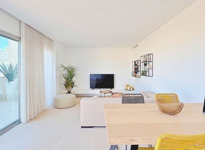 3 chambre Penthouse à vendre à Torrevieja - 360 000 € (Ref: 9417633)