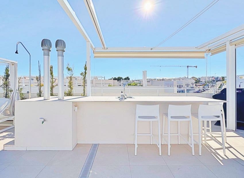 3 chambre Penthouse à vendre à Torrevieja - 360 000 € (Ref: 9417633)