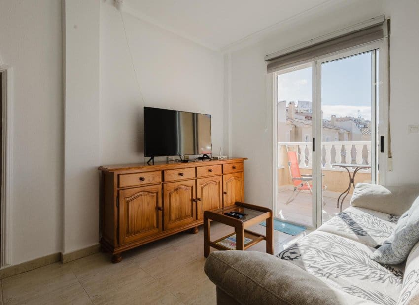 2 sypialnia Bungalow na sprzedaż w Torrevieja z basenem - 139 900 € (Ref: 9417634)