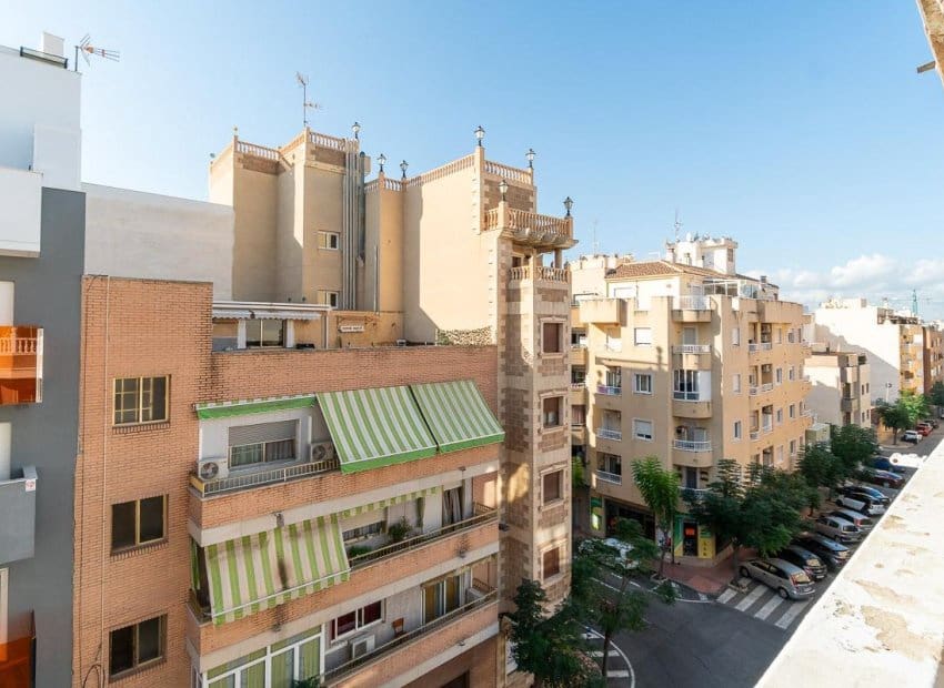3 soveværelse Lejlighed til salg i Torrevieja - € 209.000 (Ref: 9417636)
