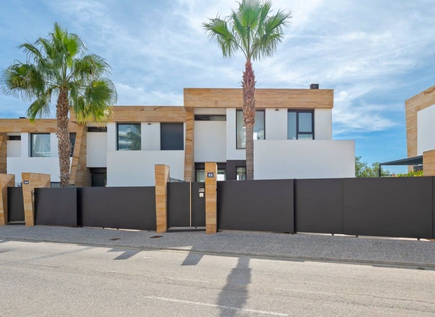 3 soverom Villa til salgs i Orihuela Costa med svømmebasseng - € 565 000 (Ref: 9417639)