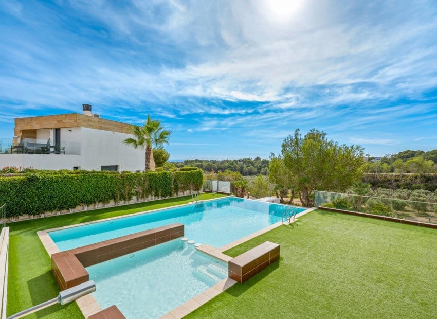 3 soverom Villa til salgs i Orihuela Costa med svømmebasseng - € 565 000 (Ref: 9417639)