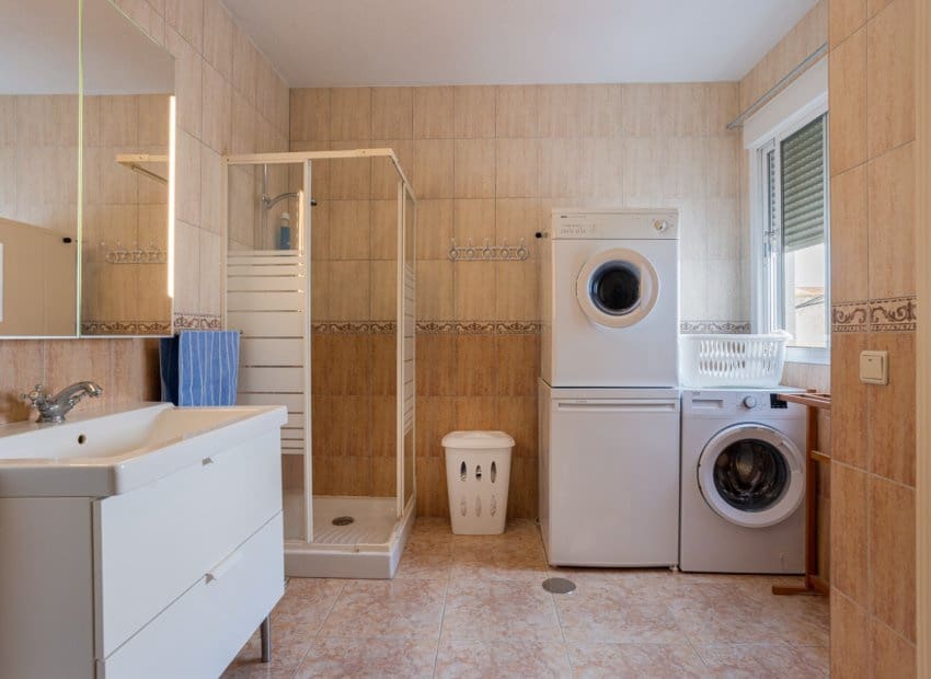 3 slaapkamer Bungalow te koop in Torrevieja - € 146.900 (Ref: 9417641)