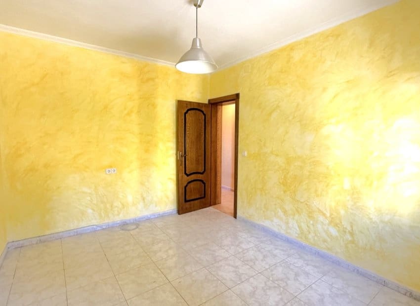 4 Zimmer Villa zu verkaufen in Pilar de la Horadada mit Pool - 480.000 € (Ref: 9417642)