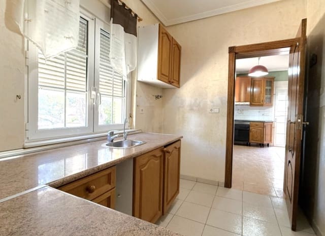 4 Zimmer Villa zu verkaufen in Pilar de la Horadada mit Pool - 480.000 € (Ref: 9417642)