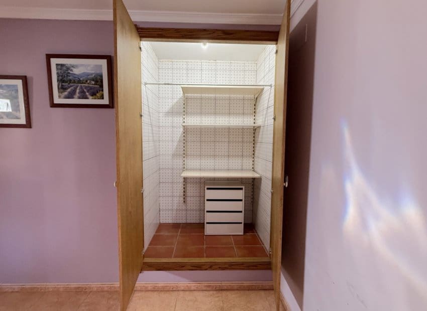 4 Zimmer Villa zu verkaufen in Pilar de la Horadada mit Pool - 480.000 € (Ref: 9417642)