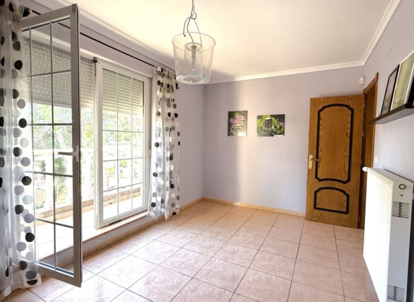 4 Zimmer Villa zu verkaufen in Pilar de la Horadada mit Pool - 480.000 € (Ref: 9417642)