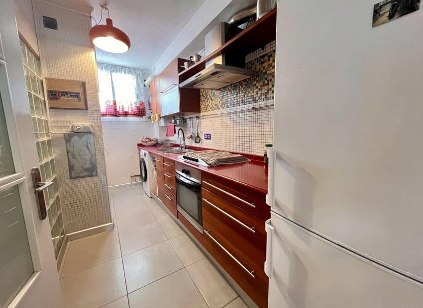 1 makuuhuone Huoneisto myytävänä paikassa Torrevieja mukana uima-altaan - 155 000 € (Ref: 9420092)