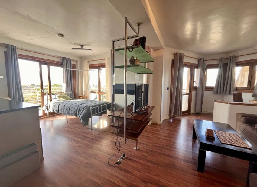 1 makuuhuone Huoneisto myytävänä paikassa Torrevieja mukana uima-altaan - 155 000 € (Ref: 9420092)