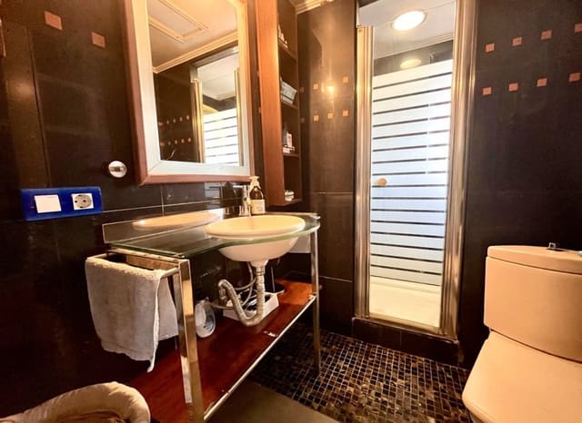 1 bedroom Apartment for sale in Playa de los Náufragos, Torrevieja with pool - € 155,000 (Ref: 9420092)