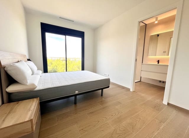 Apartamento de 2 habitaciones en Las Colinas Golf, Orihuela en venta con piscina - 464.950 € (Ref: 9420093)