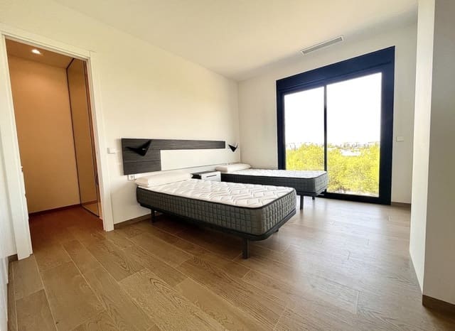 Apartamento de 2 habitaciones en Las Colinas Golf, Orihuela en venta con piscina - 464.950 € (Ref: 9420093)