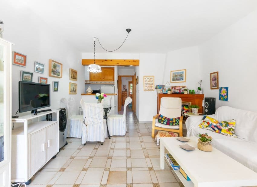 3 soverom Rekkehus til salgs i Villamartin med svømmebasseng - € 199 000 (Ref: 9420094)