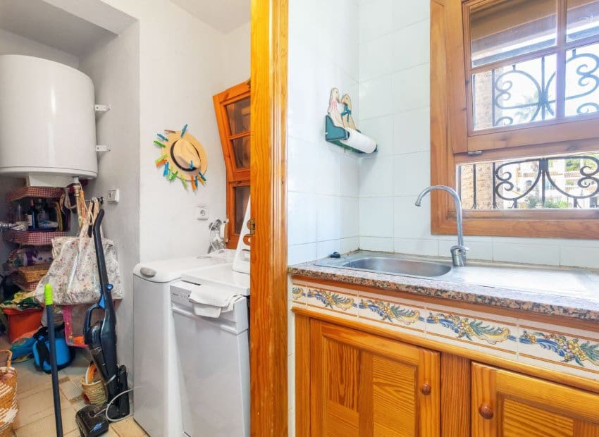 3 soverom Rekkehus til salgs i Villamartin med svømmebasseng - € 199 000 (Ref: 9420094)