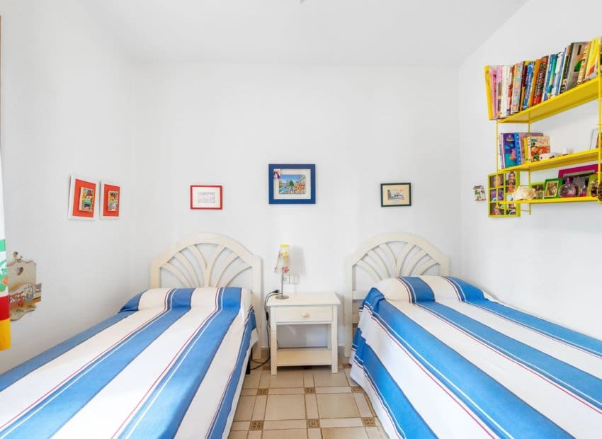 3 soverom Rekkehus til salgs i Villamartin med svømmebasseng - € 199 000 (Ref: 9420094)