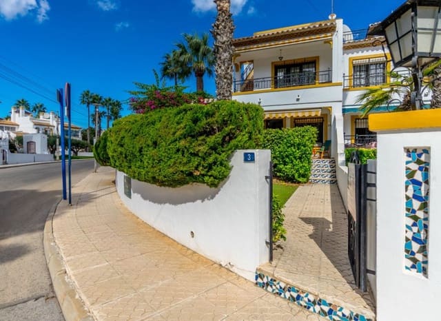 3 soveværelse Rækkehus til salg i Villamartin, Orihuela med swimmingpool - € 199.000 (Ref: 9420094)