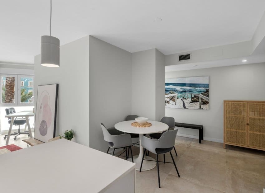 3 soveværelse Lejlighed til salg i Alicante by - € 370.000 (Ref: 9420097)