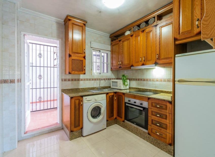 2 slaapkamer Appartement te koop in Orihuela Costa met zwembad - € 140.000 (Ref: 9426246)