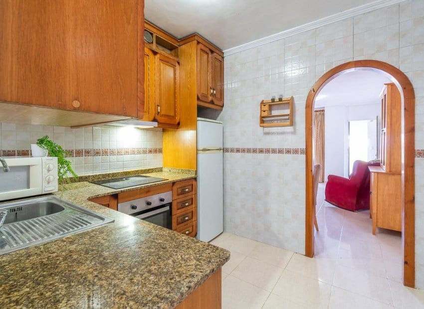 2 slaapkamer Appartement te koop in Orihuela Costa met zwembad - € 140.000 (Ref: 9426246)