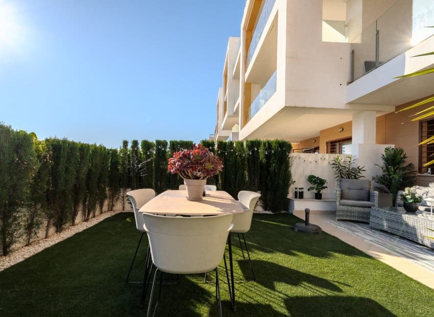 2 makuuhuone Huoneisto myytävänä paikassa Los Dolses mukana uima-altaan - 285 000 € (Ref: 9426249)