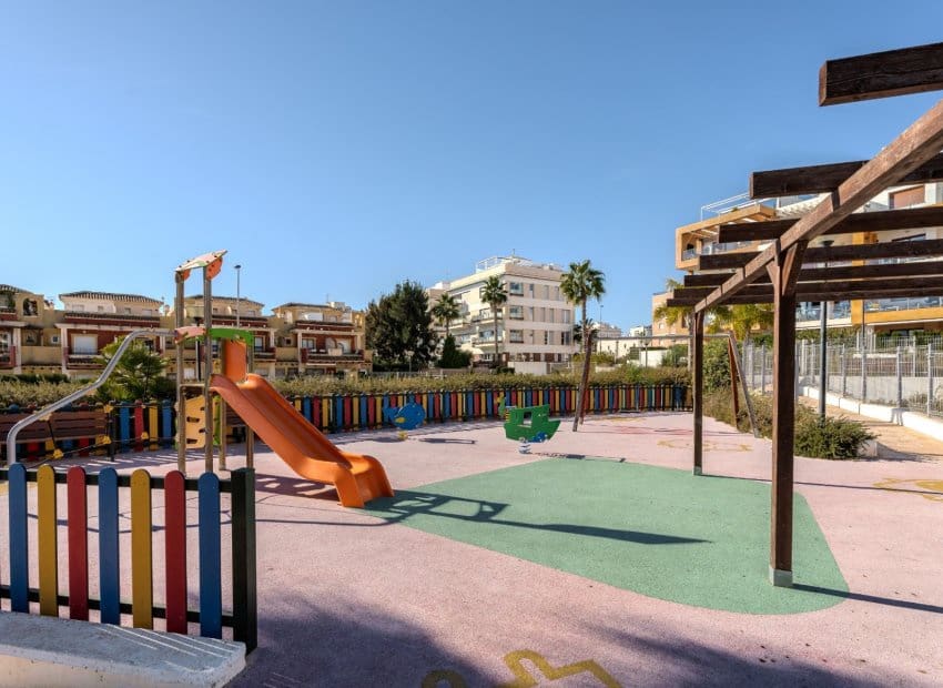 2 makuuhuone Huoneisto myytävänä paikassa Los Dolses mukana uima-altaan - 285 000 € (Ref: 9426249)