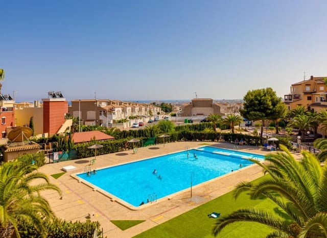 Studio for sale in La Mata, Torrevieja with pool - € 99,990 (Ref: 9428208)