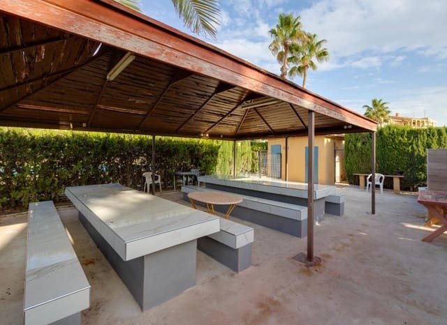 Studio for sale in La Mata, Torrevieja with pool - € 99,990 (Ref: 9428208)