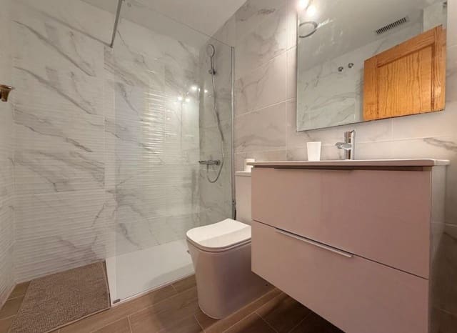 2 soverom Bungalow til salgs i Las Filipinas med svømmebasseng - € 154 000 (Ref: 9428210)