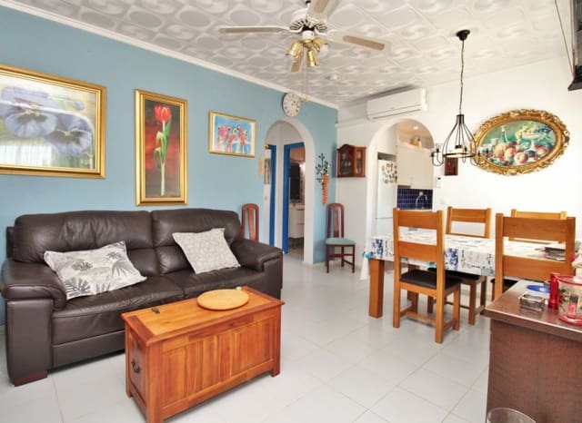 2 soverom Villa til salgs i La Siesta, Torrevieja med svømmebasseng - € 279 000 (Ref: 9432638)