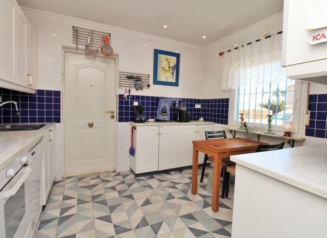 2 soverom Villa til salgs i La Siesta, Torrevieja med svømmebasseng - € 279 000 (Ref: 9432638)