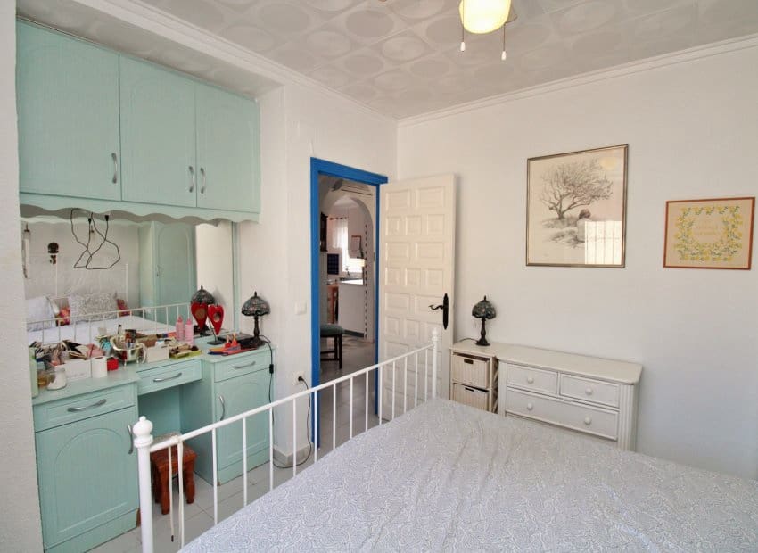 Chalet de 2 habitaciones en La Siesta en venta con piscina - 279.000 € (Ref: 9432638)