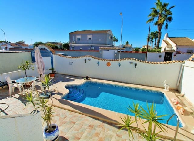 2 soverom Villa til salgs i La Siesta, Torrevieja med svømmebasseng - € 279 000 (Ref: 9432638)