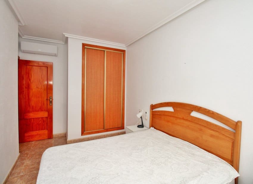 2 soverom Strandleiligheter til salgs i Cabo Roig med svømmebasseng - € 184 995 (Ref: 9432639)