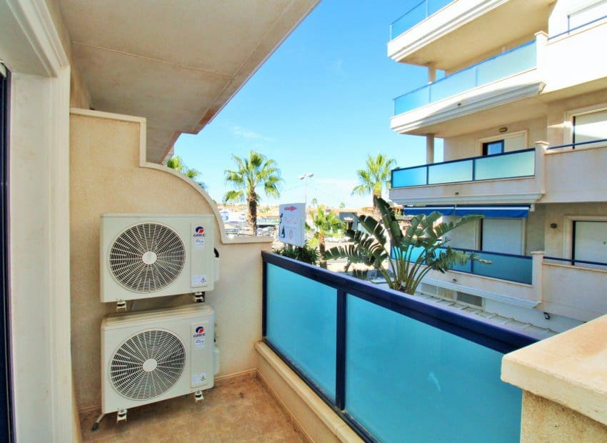 2 soverom Strandleiligheter til salgs i Cabo Roig med svømmebasseng - € 184 995 (Ref: 9432639)