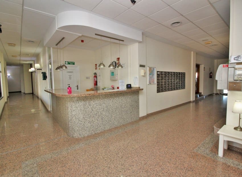 2 soverom Strandleiligheter til salgs i Cabo Roig med svømmebasseng - € 184 995 (Ref: 9432639)