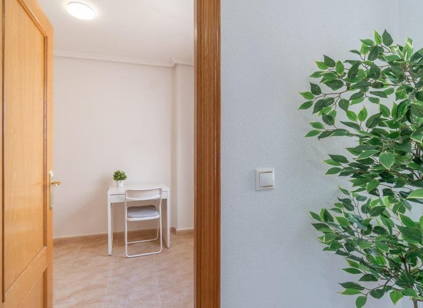 3 makuuhuone Kattohuoneisto myytävänä paikassa Torrevieja - 195 000 € (Ref: 9432641)