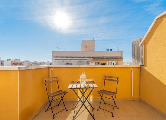 3 makuuhuone Kattohuoneisto myytävänä paikassa Centro - Muelle Pesquero, Torrevieja - 195 000 € (Ref: 9432641)