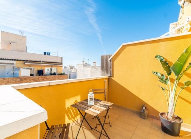3 makuuhuone Kattohuoneisto myytävänä paikassa Centro - Muelle Pesquero, Torrevieja - 195 000 € (Ref: 9432641)