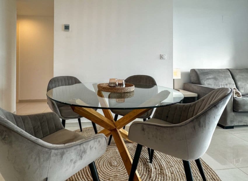 2 makuuhuone Huoneisto myytävänä paikassa Torrevieja mukana uima-altaan - 420 000 € (Ref: 9438224)