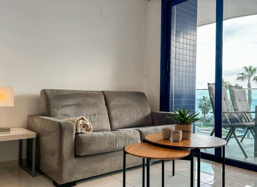 2 makuuhuone Huoneisto myytävänä paikassa Torrevieja mukana uima-altaan - 420 000 € (Ref: 9438224)